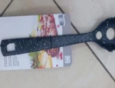 O ΕΦΕΤ ανακαλεί πλαστική κουτάλα (φωτο)